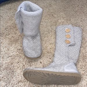 Gray knit uggs